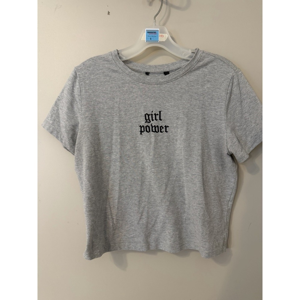 Grey Girl Power Crop Top Y2k style - size M - Forever 21 - lightly used